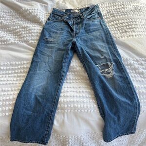 Levi’s Ribcage Straight Ankle Jean - Size 27 Petite